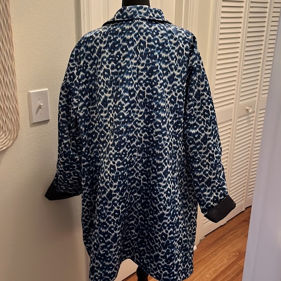 Dennis by Dennis Basso fully reversible rain trench coat - Picture 3 of 11